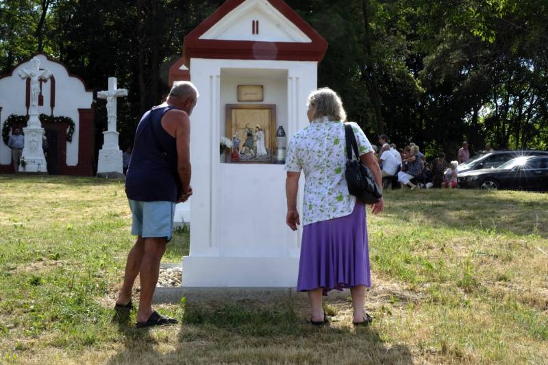 2021.06.30_Gödre felújított kálvária (4).JPG